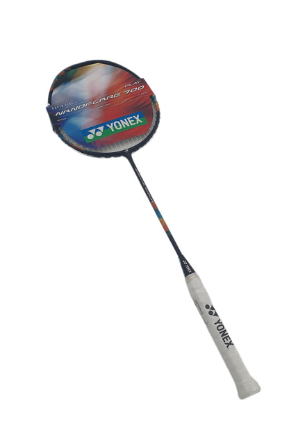 Nanoflare 700 Play Badminton Racket